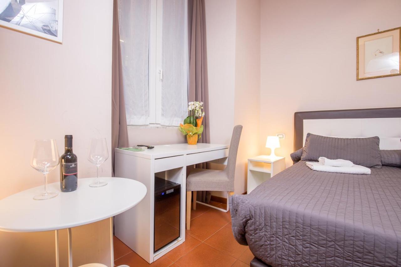 Azzurra Rooms Рим Екстер'єр фото