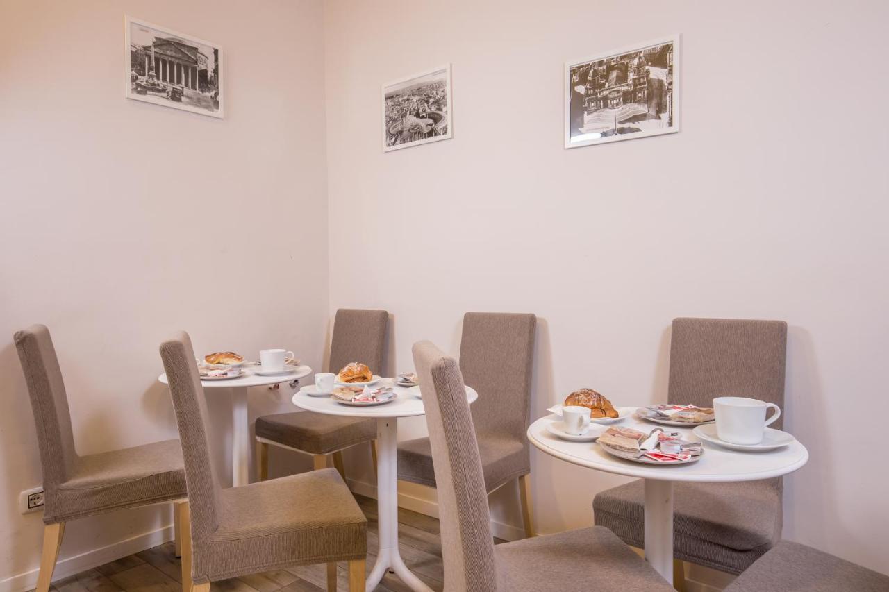 Azzurra Rooms Рим Екстер'єр фото