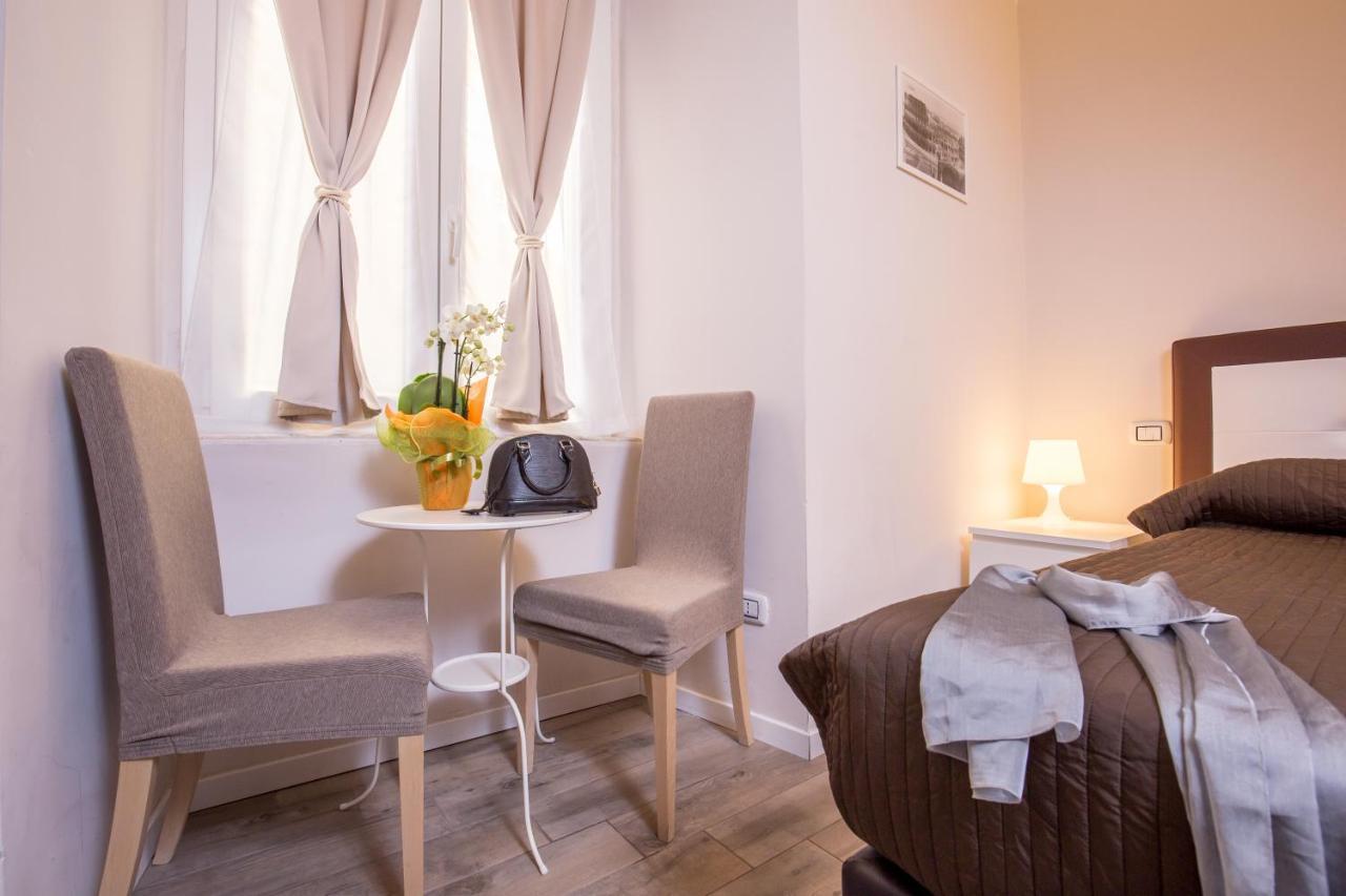 Azzurra Rooms Рим Екстер'єр фото