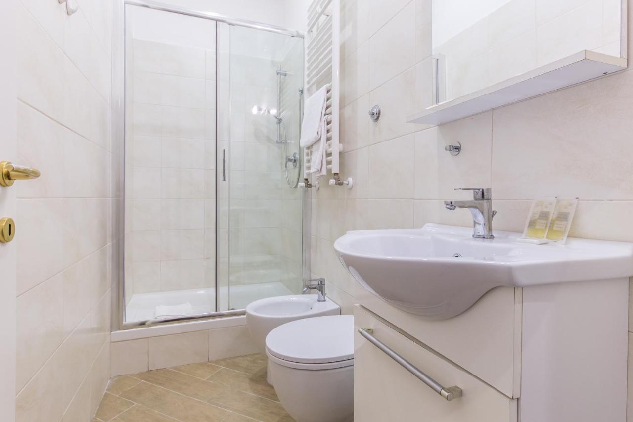 Azzurra Rooms Рим Екстер'єр фото